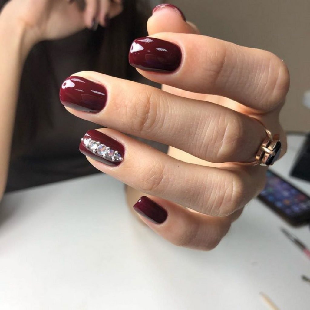 Шеллак бордо вишня 2020