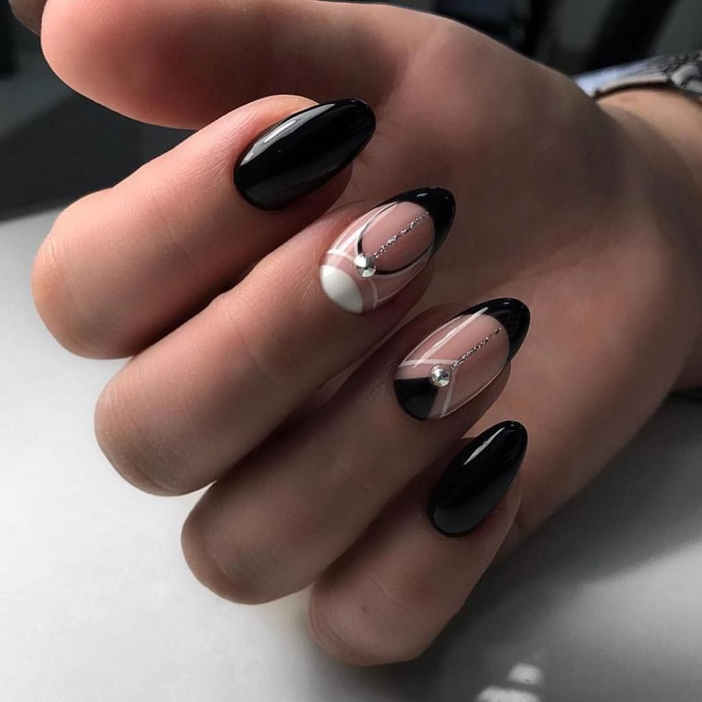 Черный миндаль 2022