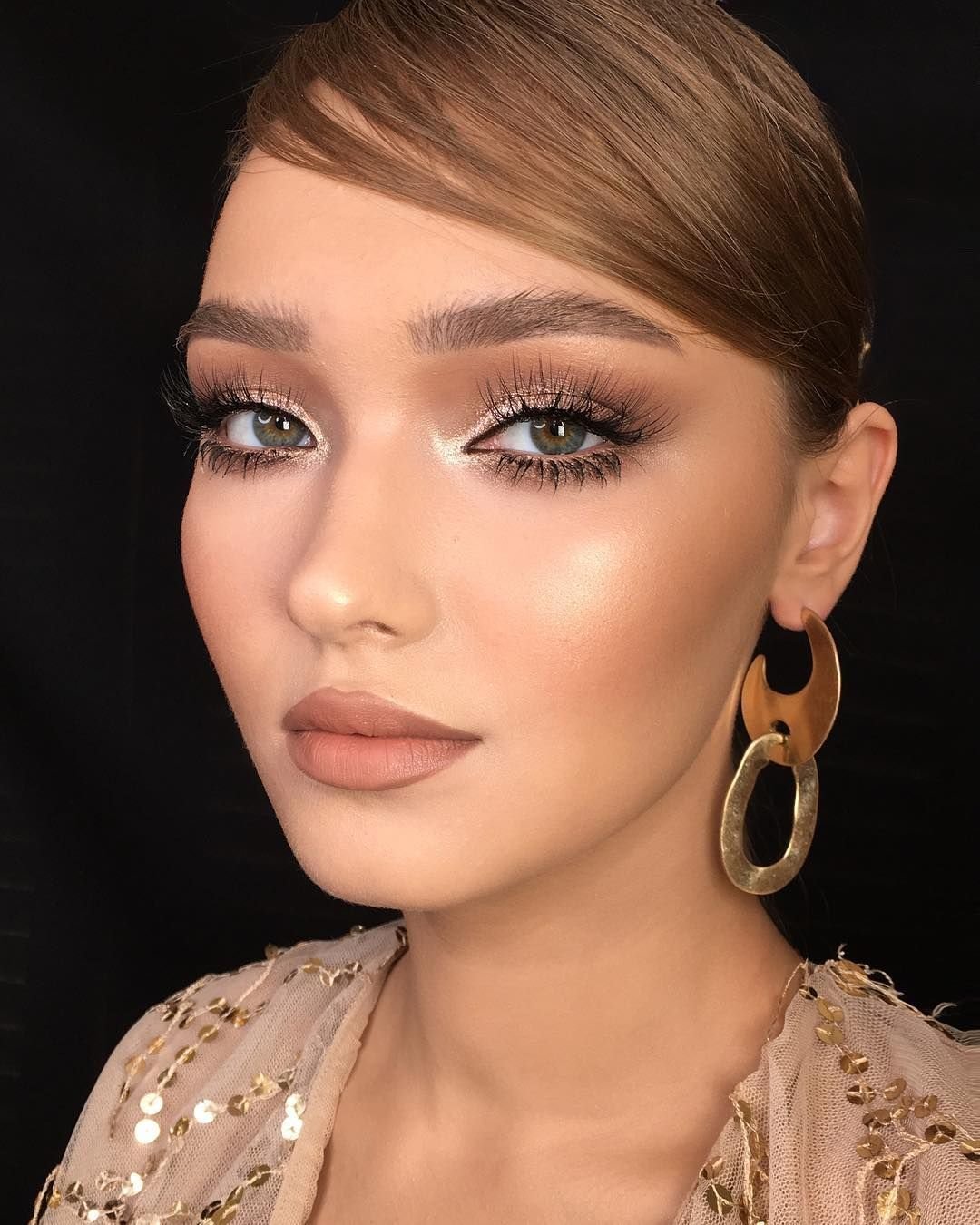 Makeupbyalinna Alina