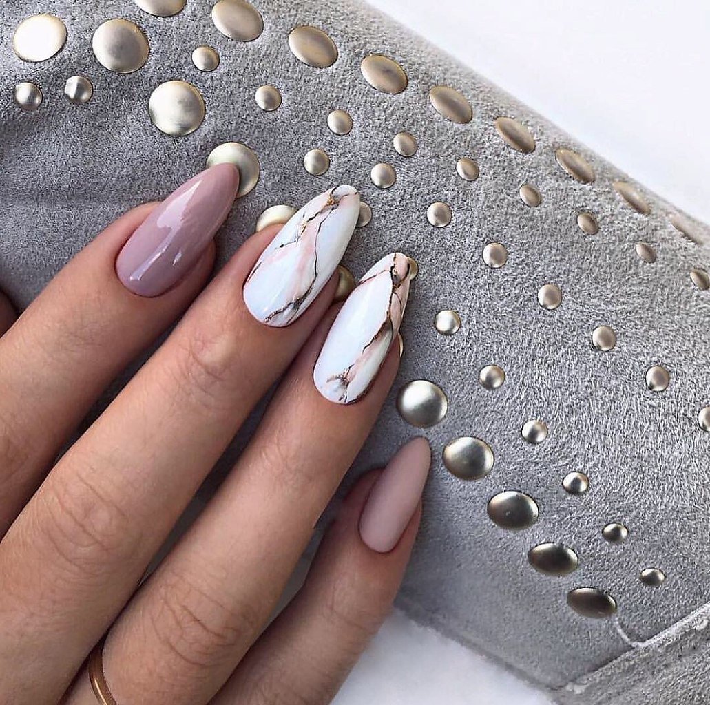 Маникюр 2021 миндаль мрамор