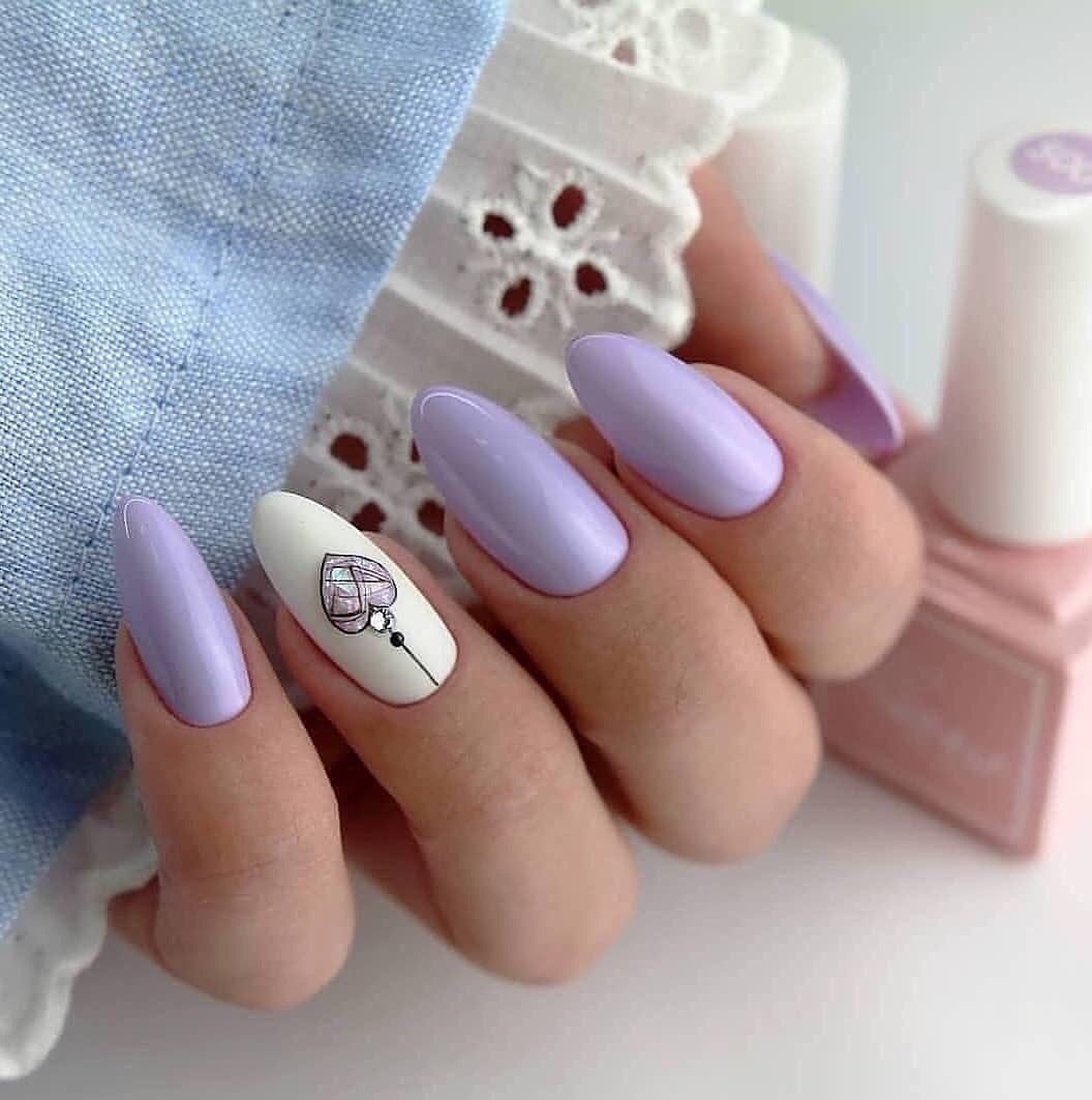 Маникюр лавандового цвета