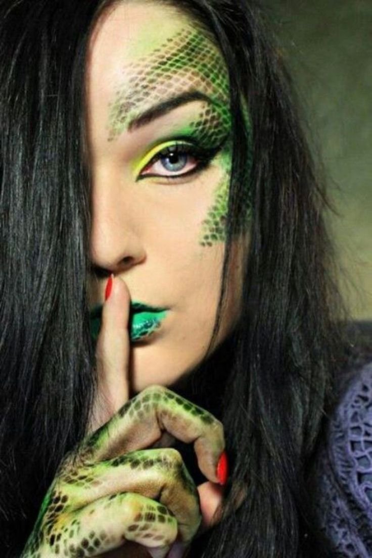 Макияж змеи