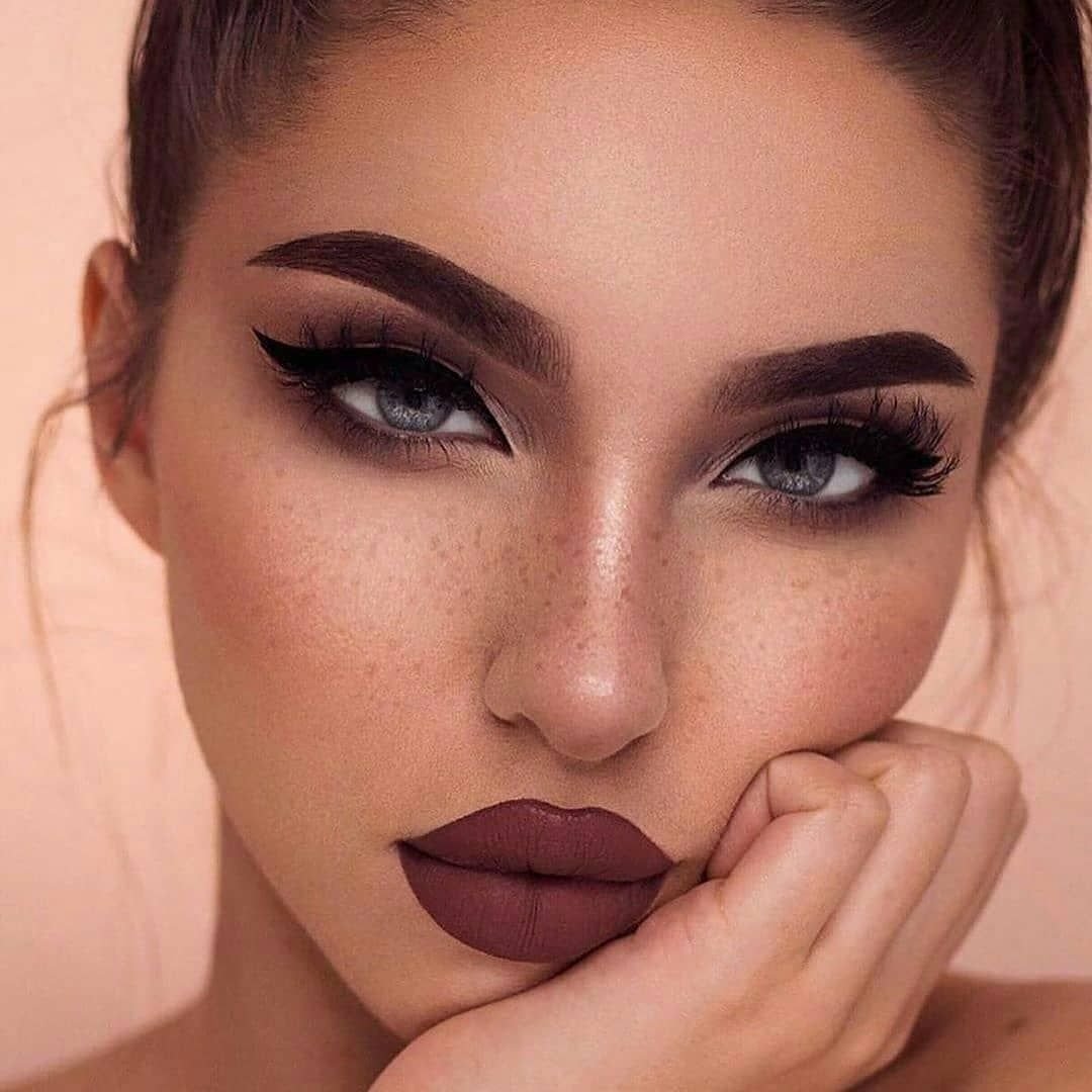 Макияж в синих тонах