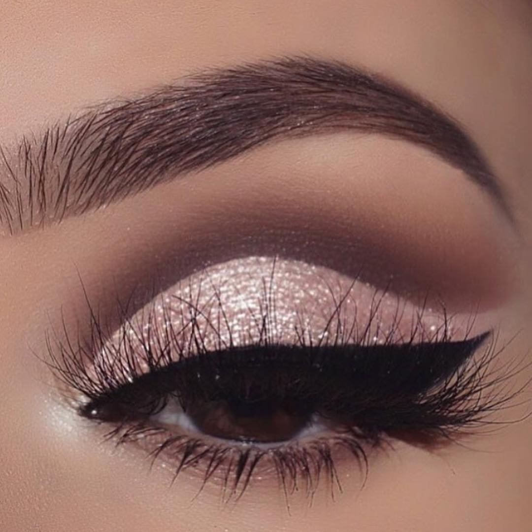 Макияж «Смоки-айс» для карих глаз тени