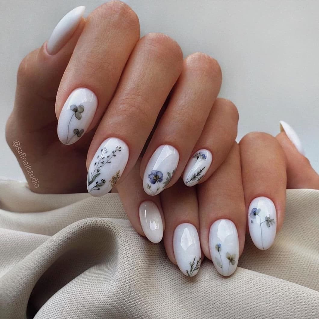 Стильный маникюр