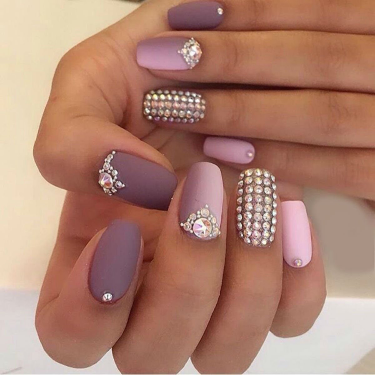 Маникюр дизайн