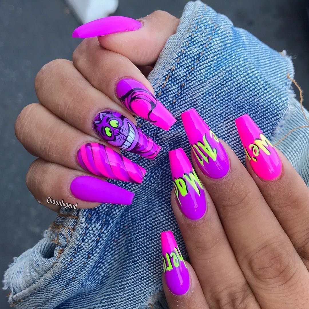 Маникюр разноцветный в пастельных тонах