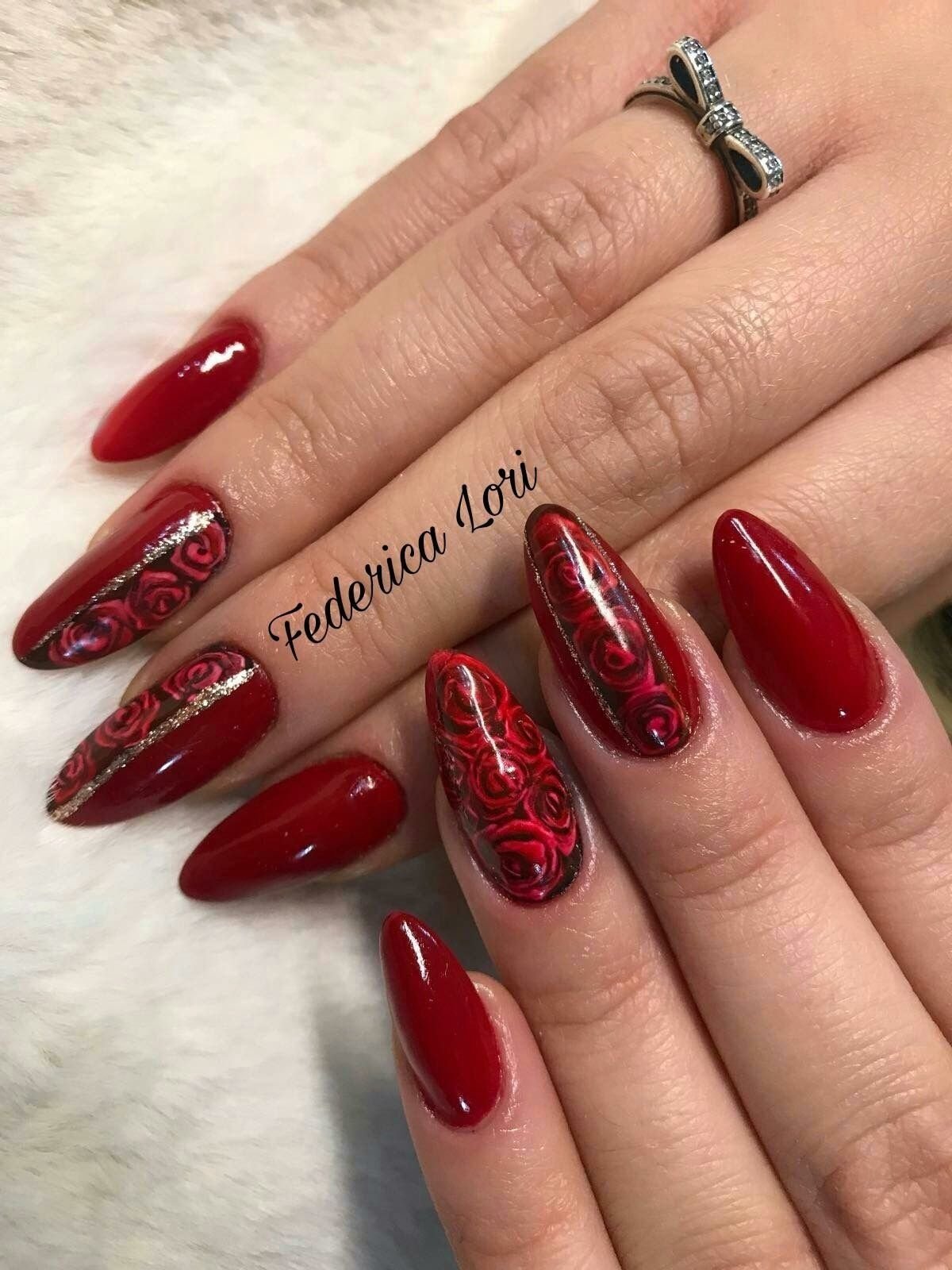 Красный кошачий глаз маникюр на длинные ногти