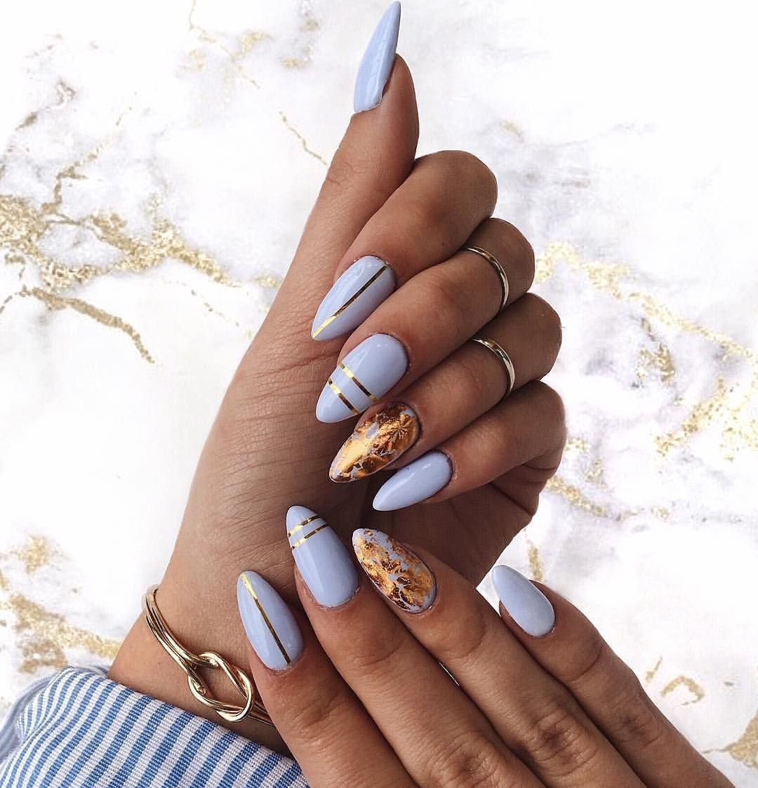 Маникюр с фольгой на длинные ногти