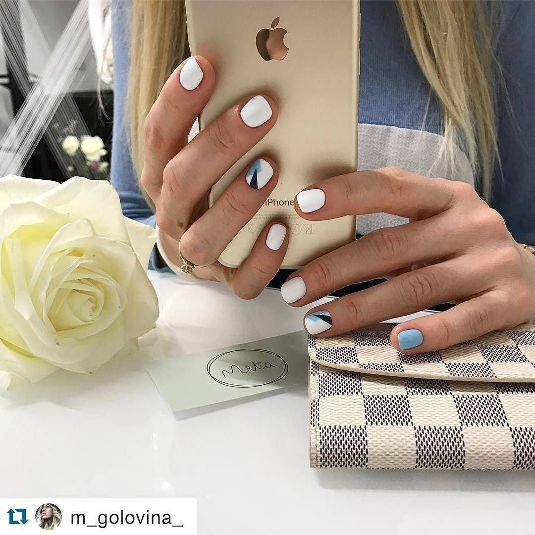 Маникюр в сочетании с белым