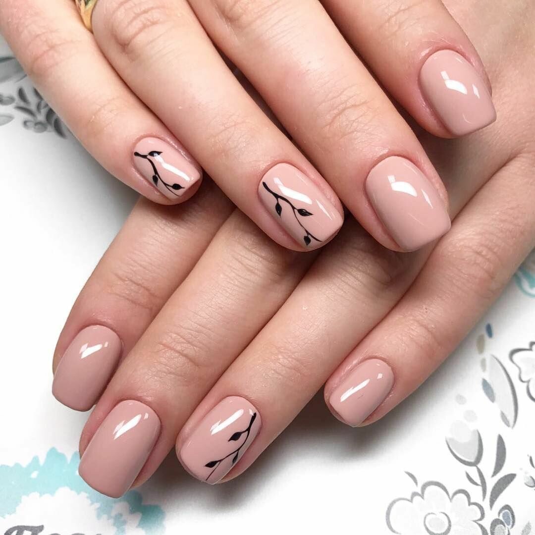 Нежный маникюр