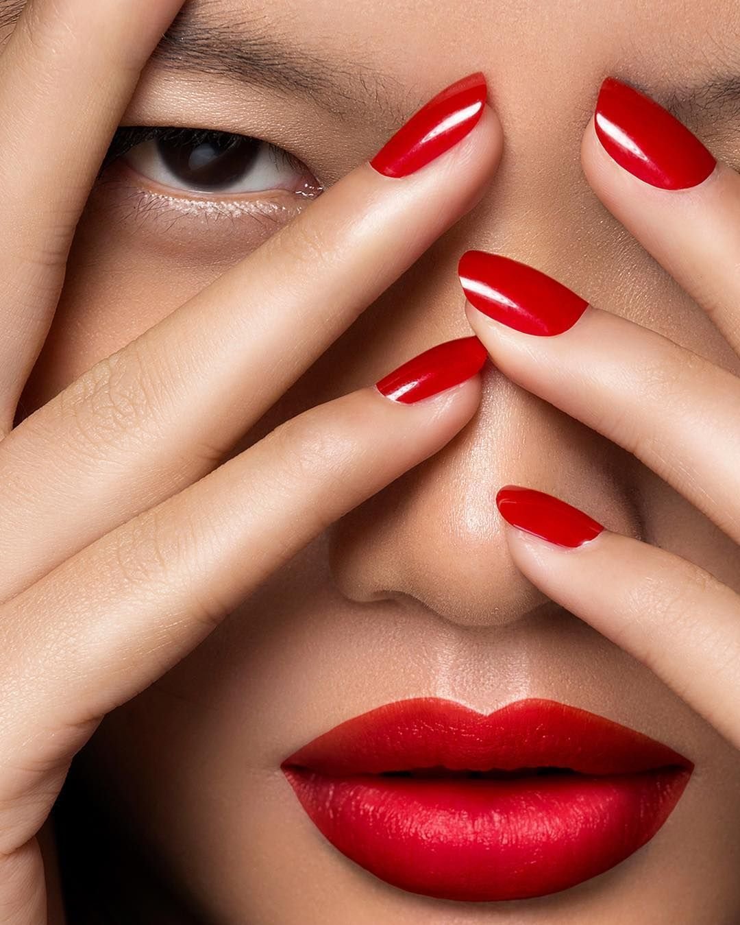 Красивые ногти и губы