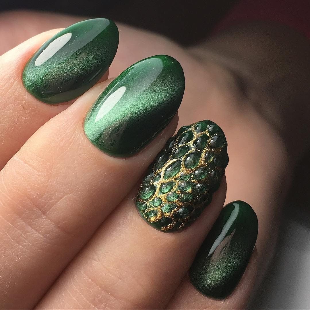 Маникюр кошачий глаз фиолетовый