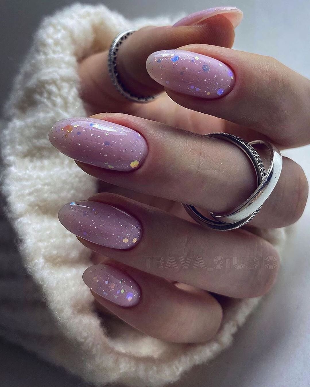 Красивый маникюр на овальные ногти