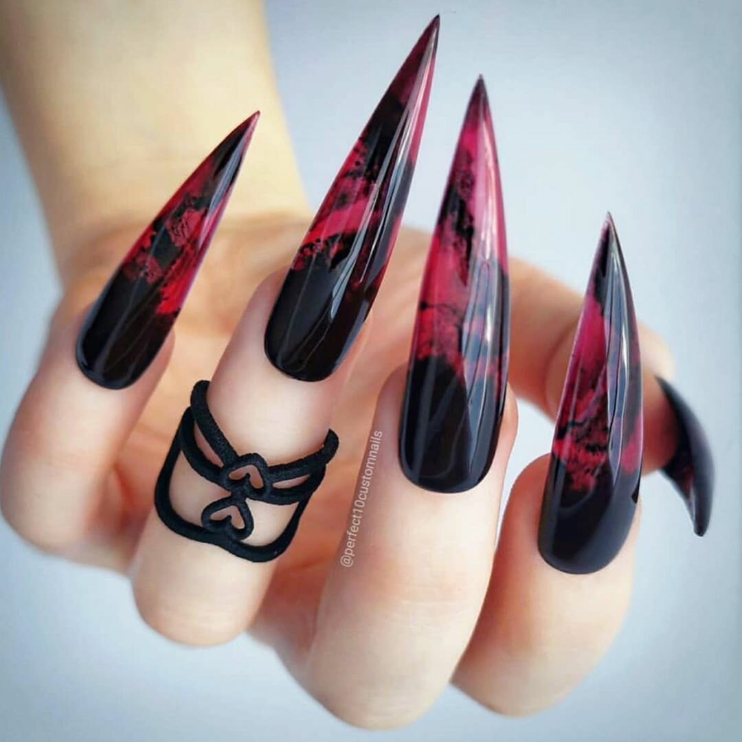 Готический стилет Лаврухин ногти