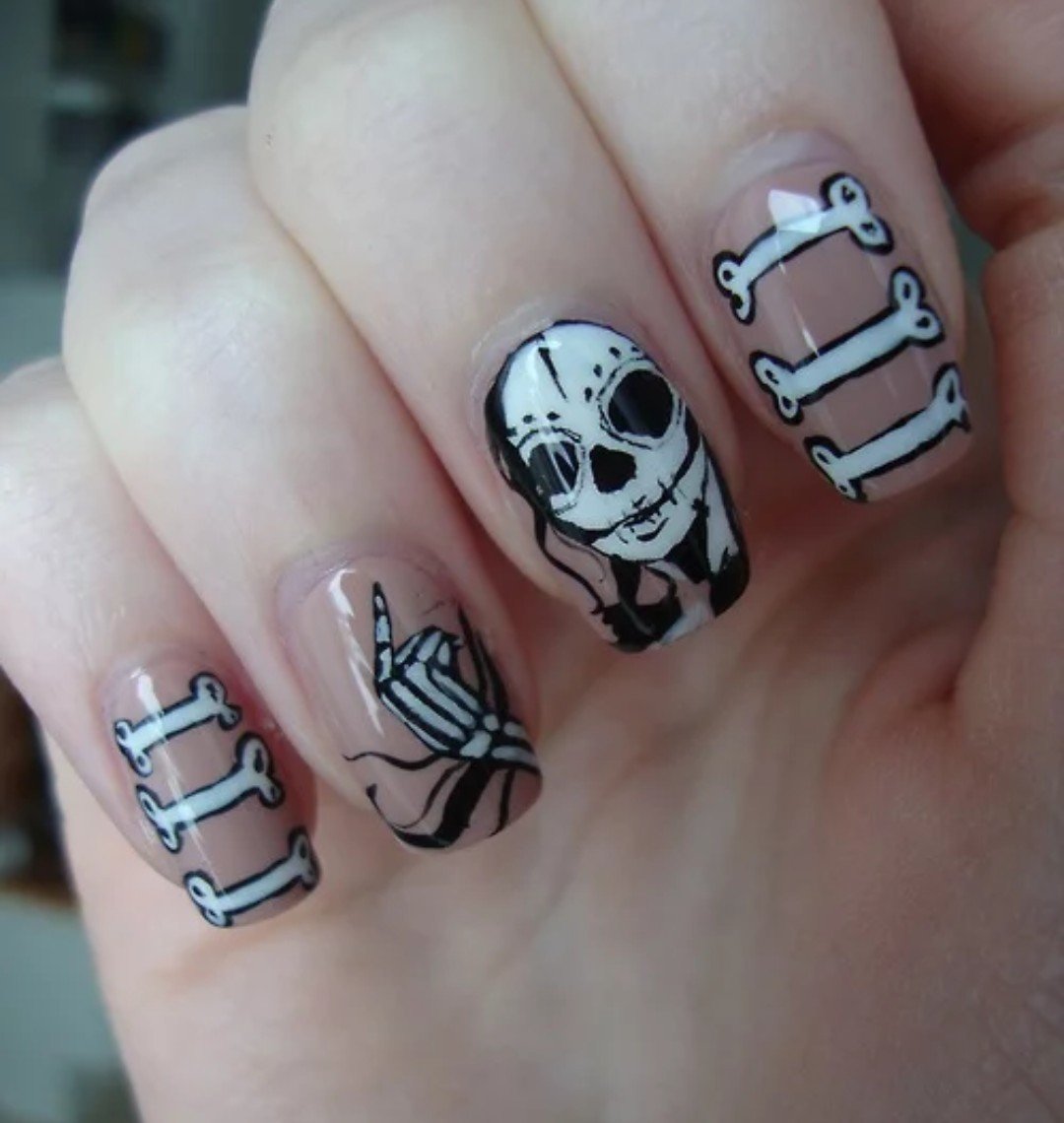 Маникюр Готический и эстетический