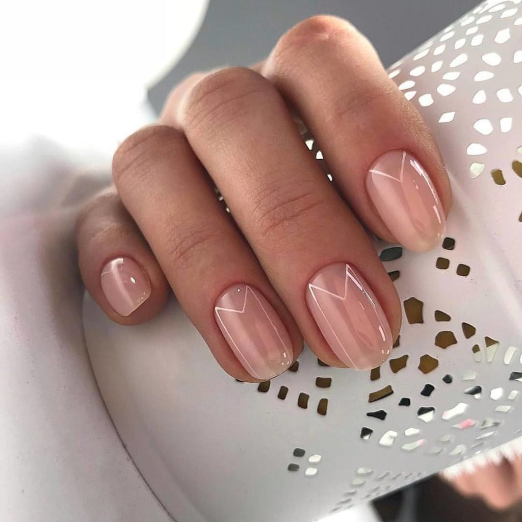 Нюдовый маникюр 2022 миндаль