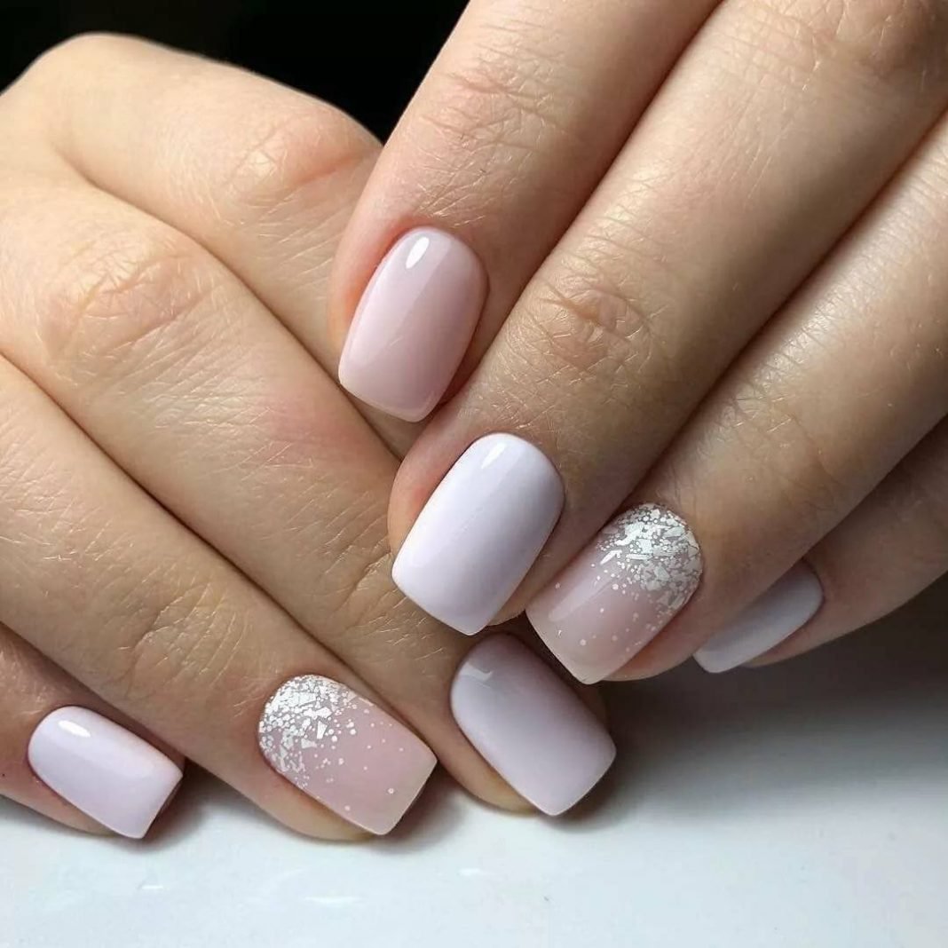 Нюдовый маникюр на короткие ногти 2020