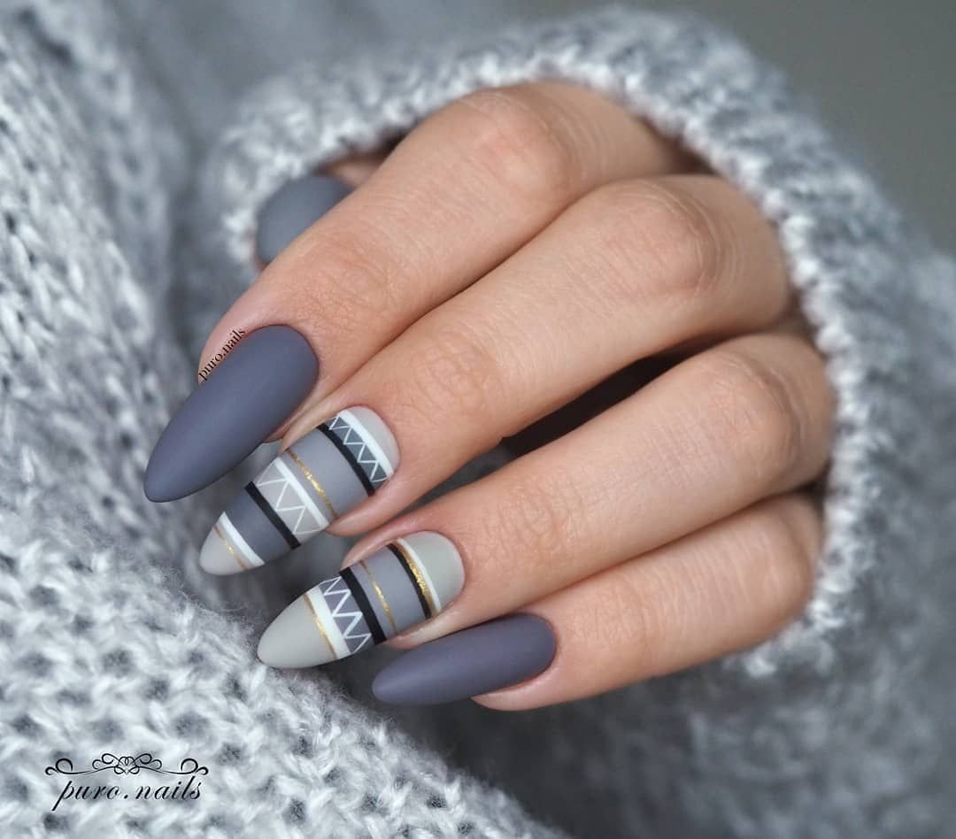 Ногти серо синие