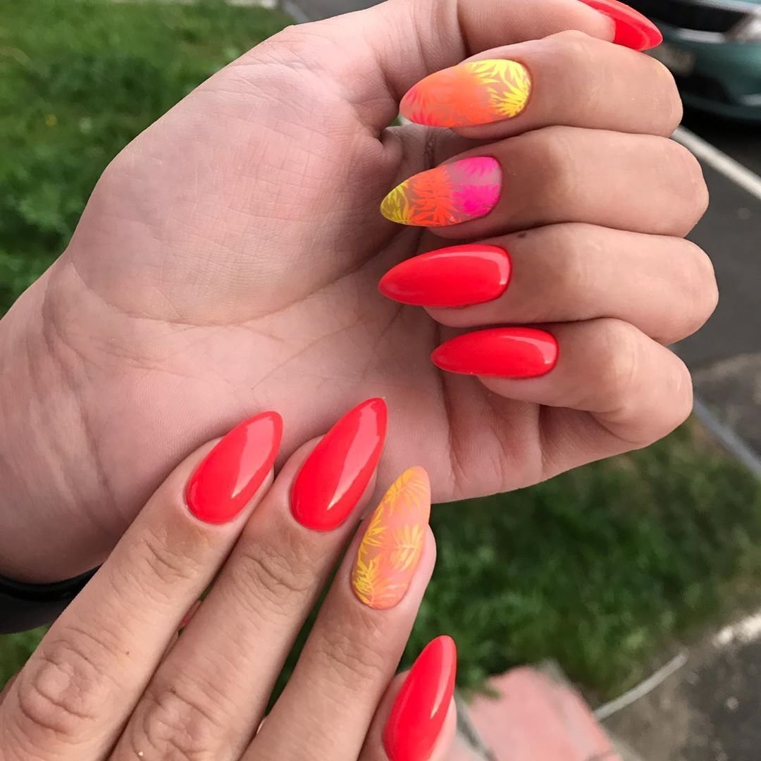 Красные Неоновые ногти