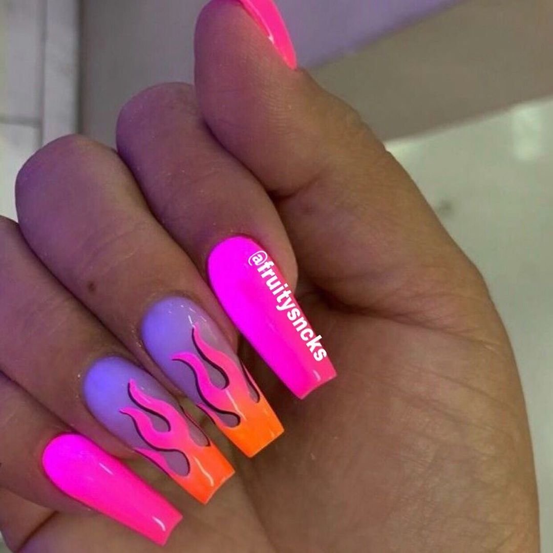 Яркие Неоновые ногти