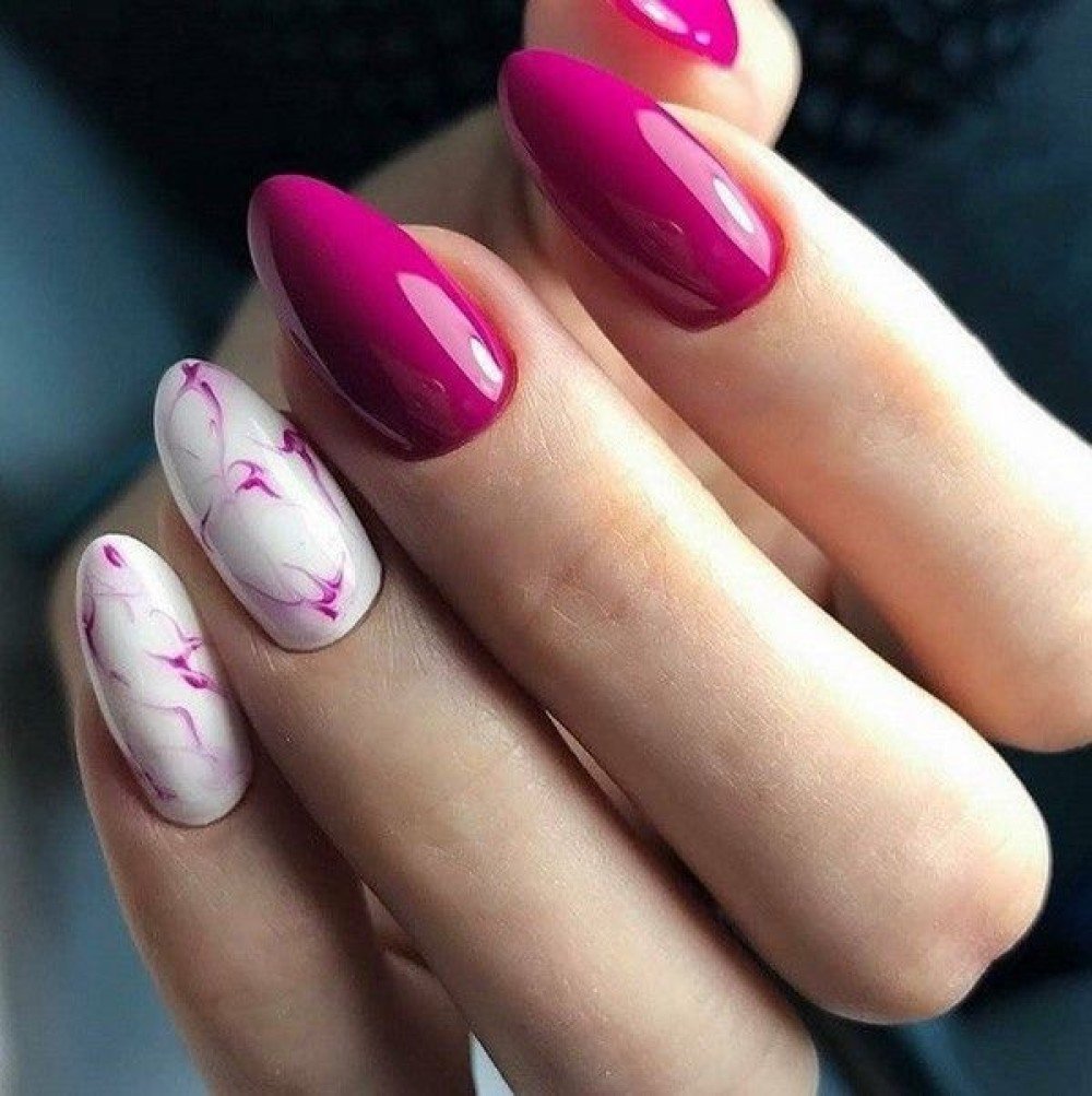 Розовые ногти