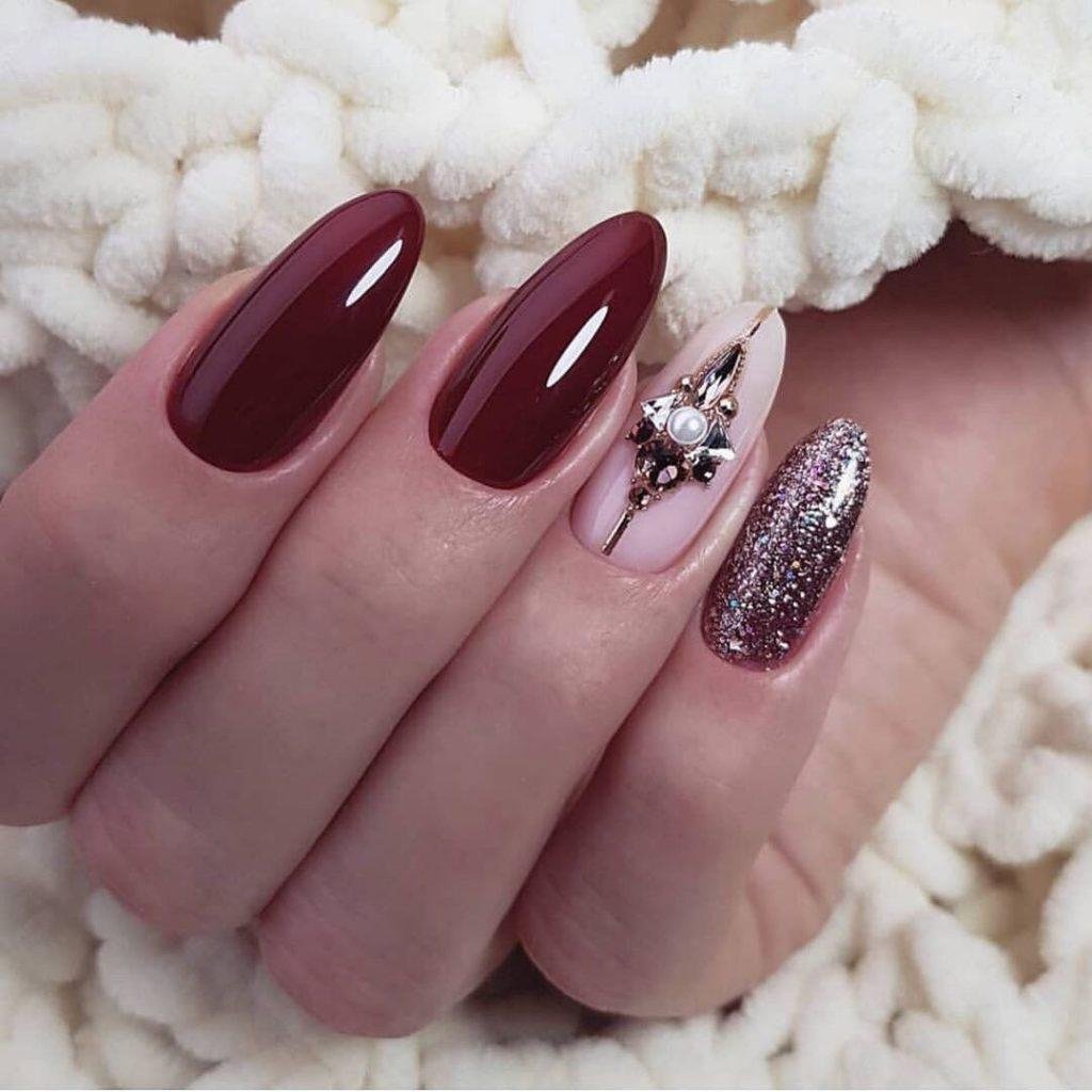 Ногти с блестками