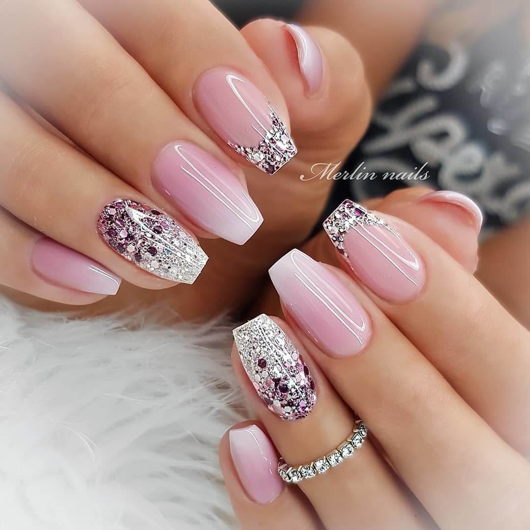 Шикарный маникюр черный с бежевым