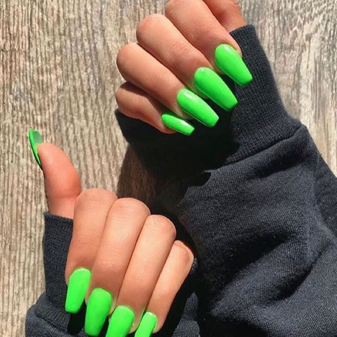 Маникюр оранжевый с салатовым градиент