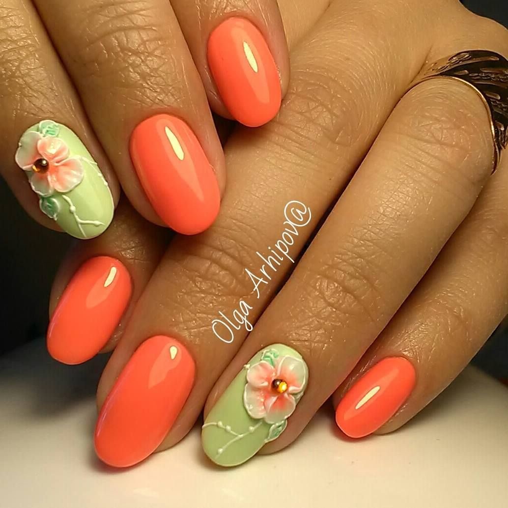 Маникюр оранжевый с зеленым