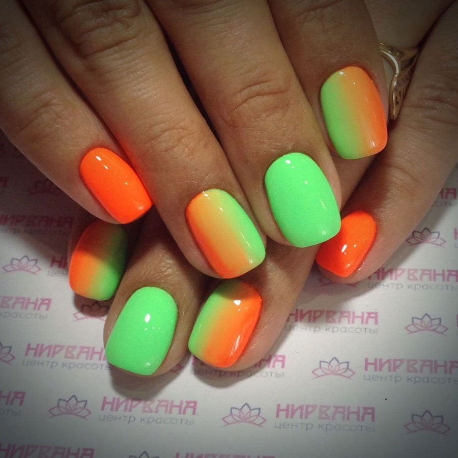 Маникюр оранжевый с зеленым