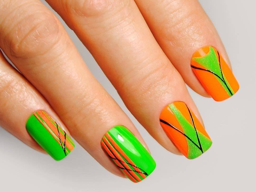 Оранжевый маникюр на длинные ногти