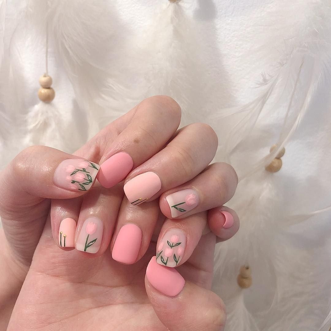 Розовый маникюр подростку