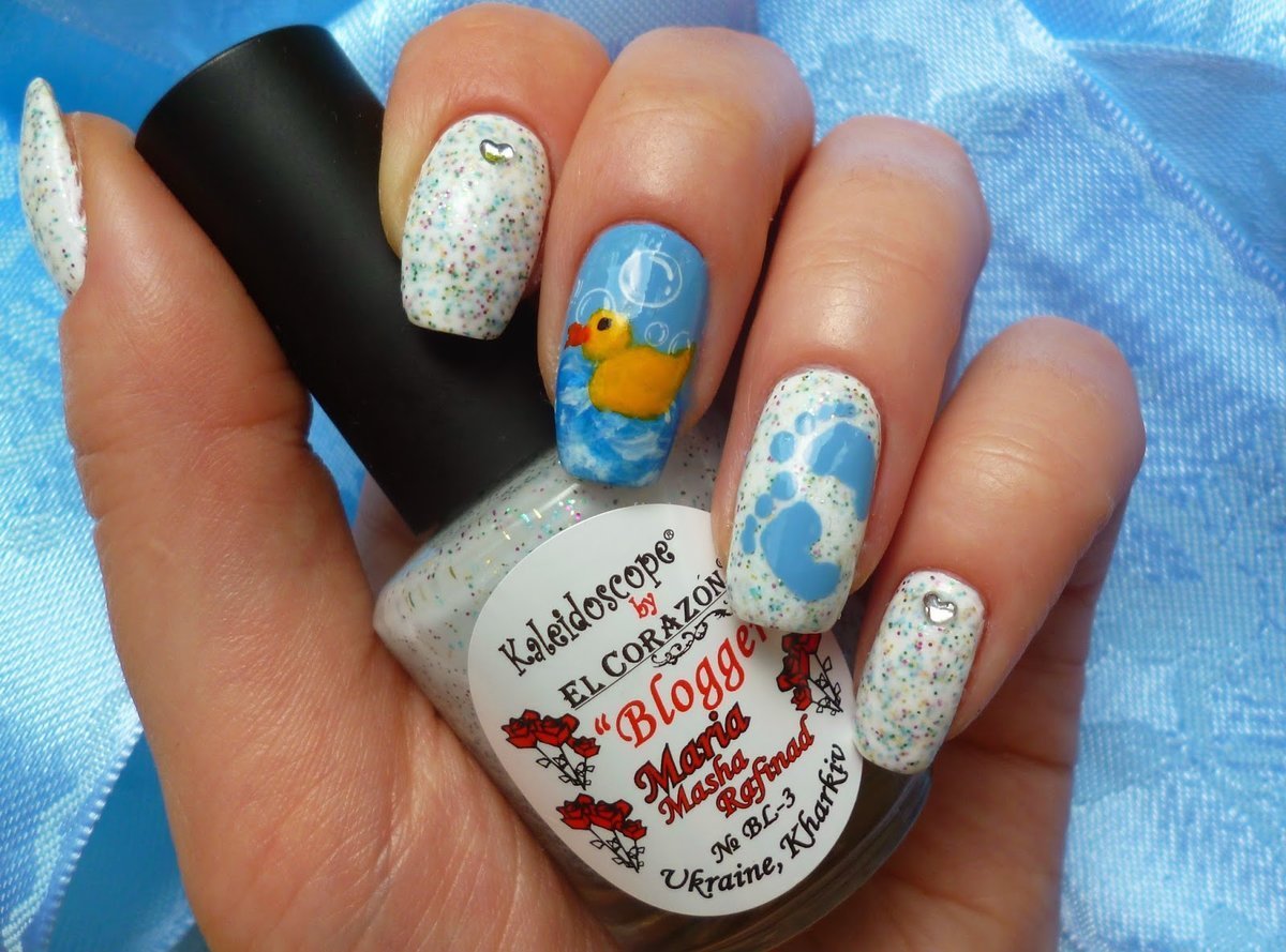 Маникюр с мультяшками