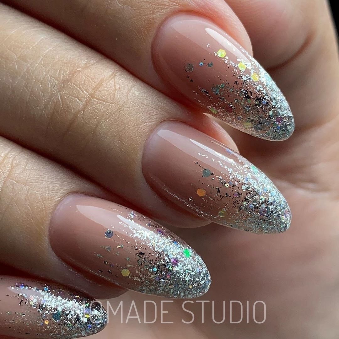 Маникюр блеск растяжка