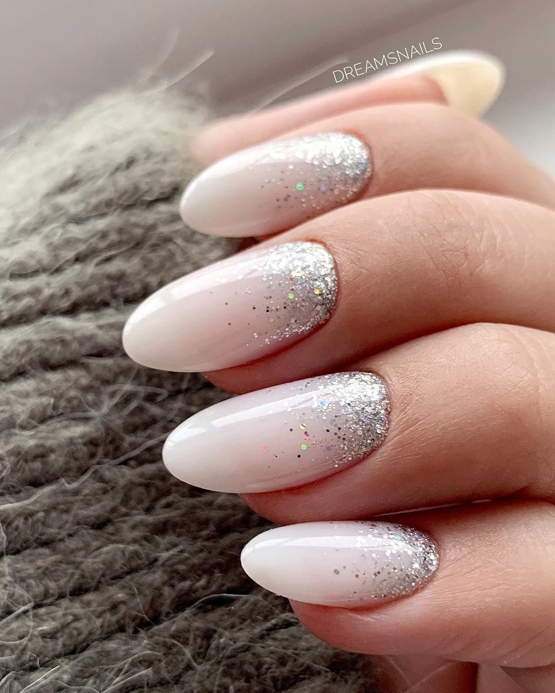 Нюдовый маникюр 2022 миндаль омбре