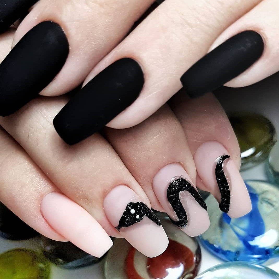 Готический стилет Лаврухин