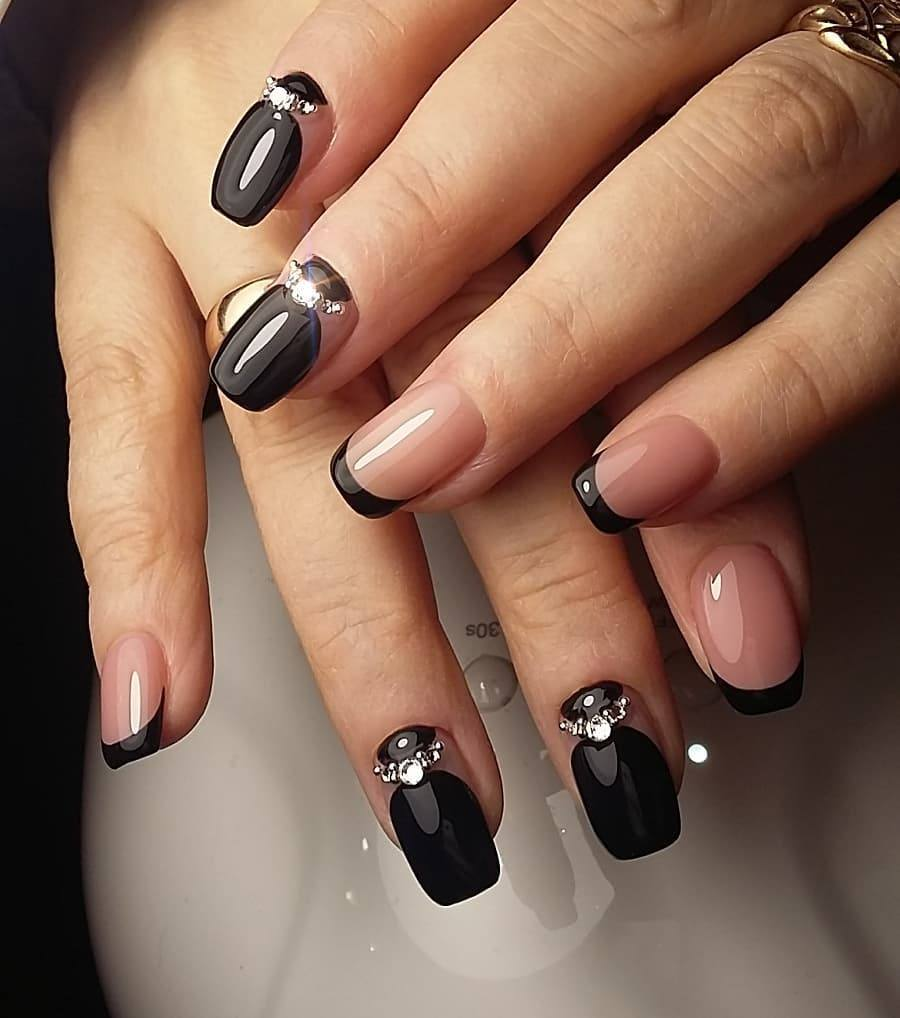 Черные ногти