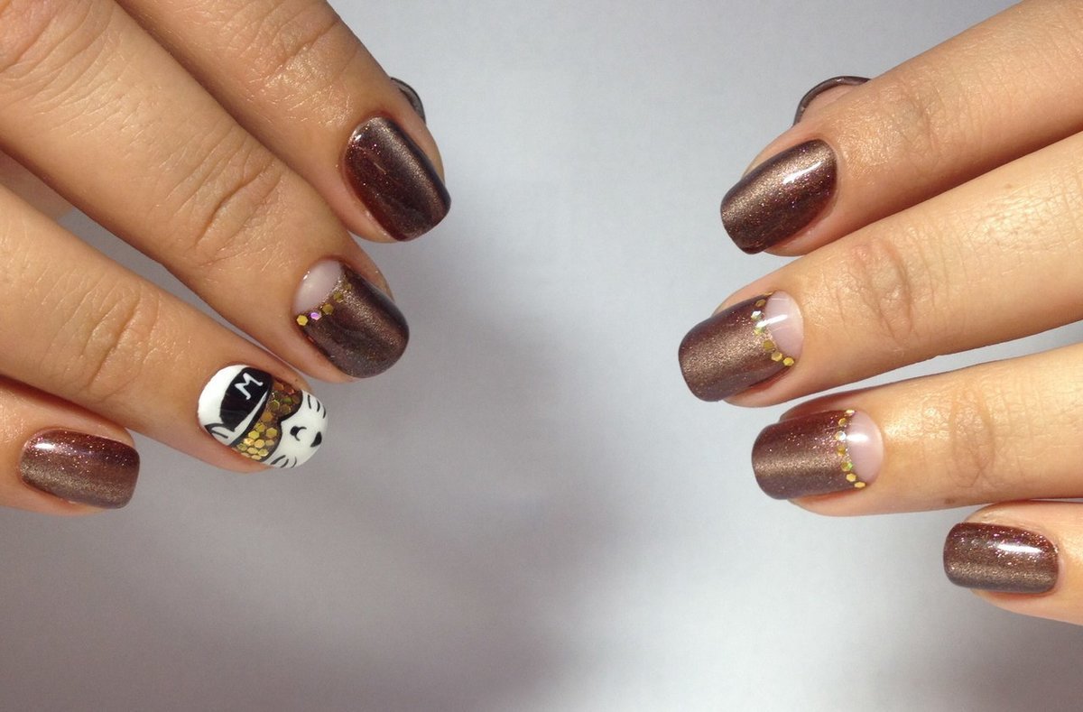 Шикарный маникюр с золотом