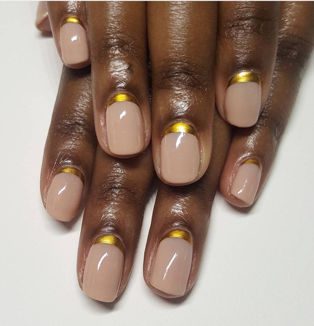 Маникюр в бедевоткорисневвх тонпх