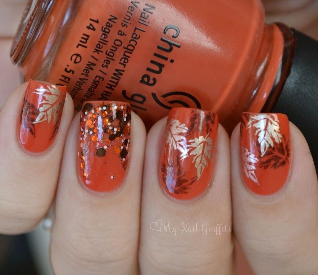 Маникюр терракотового цвета