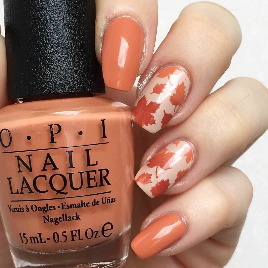 Маникюр терракотовый с рисунком