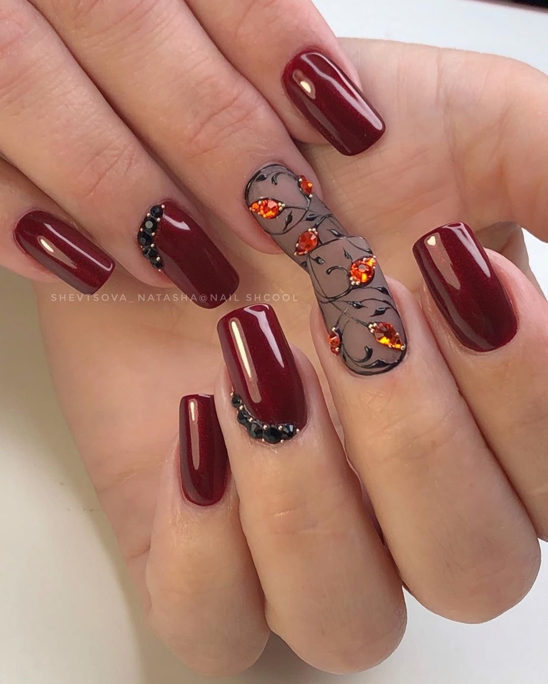 Красные осенние ногти