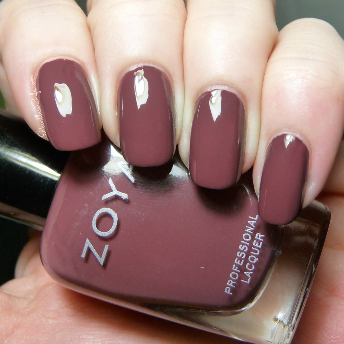 Бордовый маникюр на длинные ногти