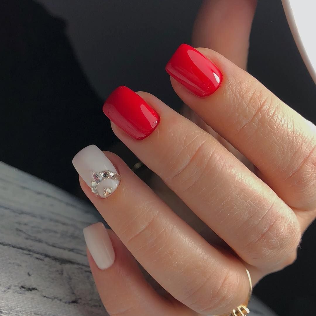 Красные ногти