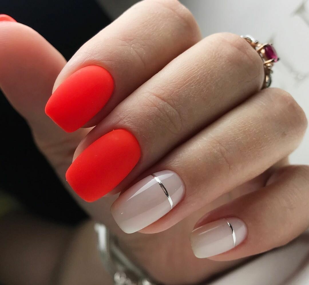 Красный маникюр квадратная форма