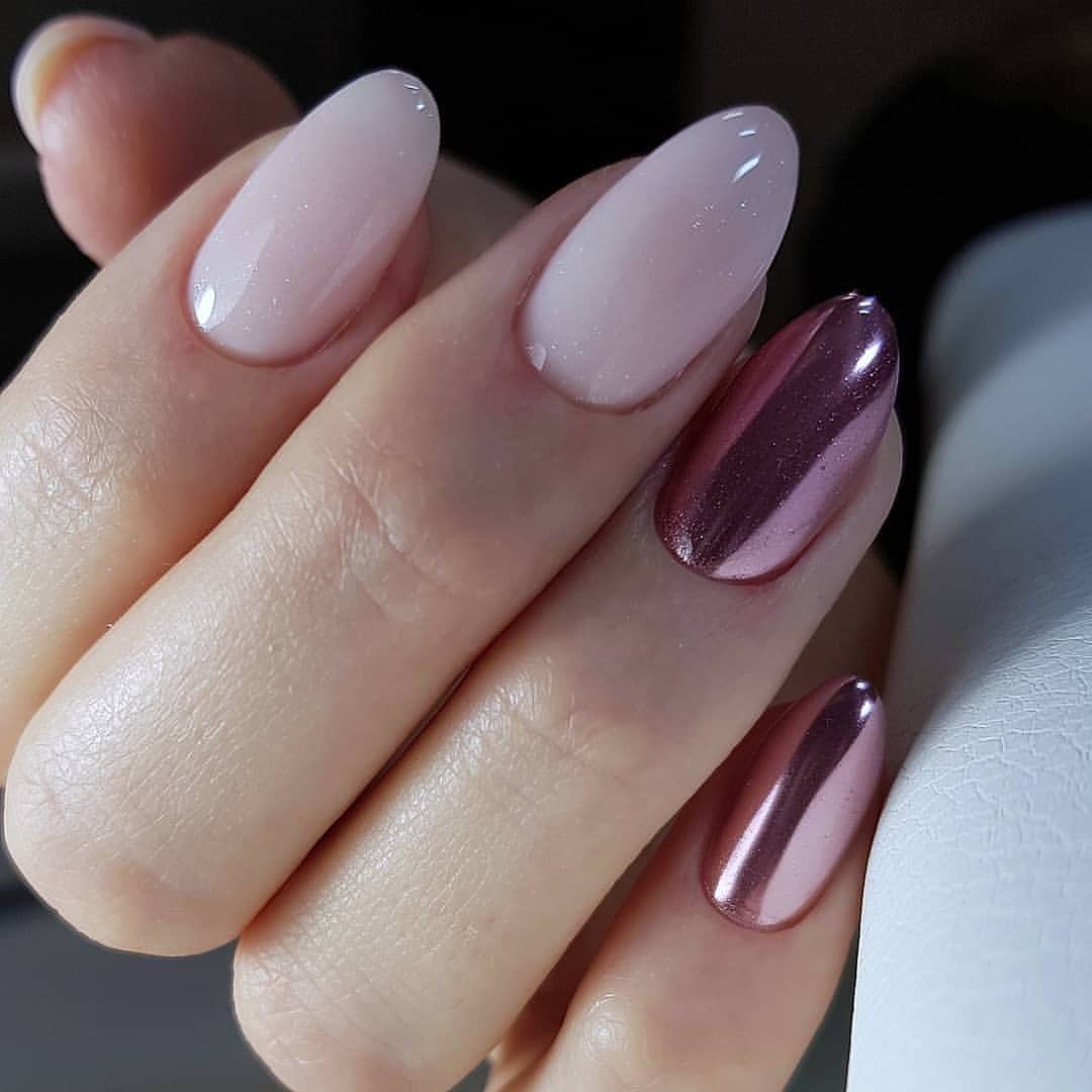 Сливовый маникюр