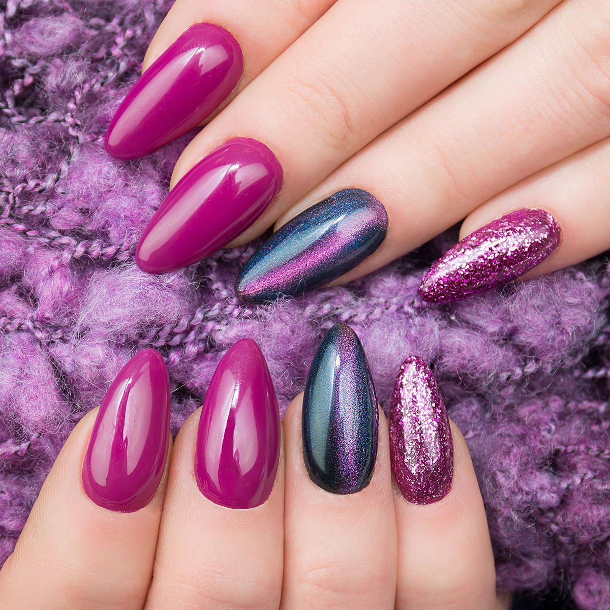 Маникюр кошачий глаз бежевый