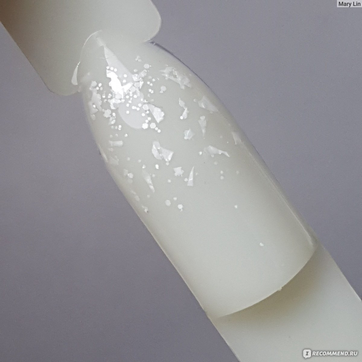 Лак с блестками для ногтей