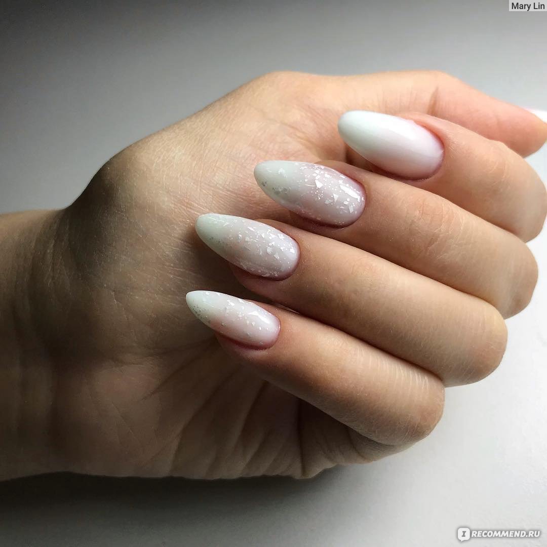 Белыйманикбр с блестками